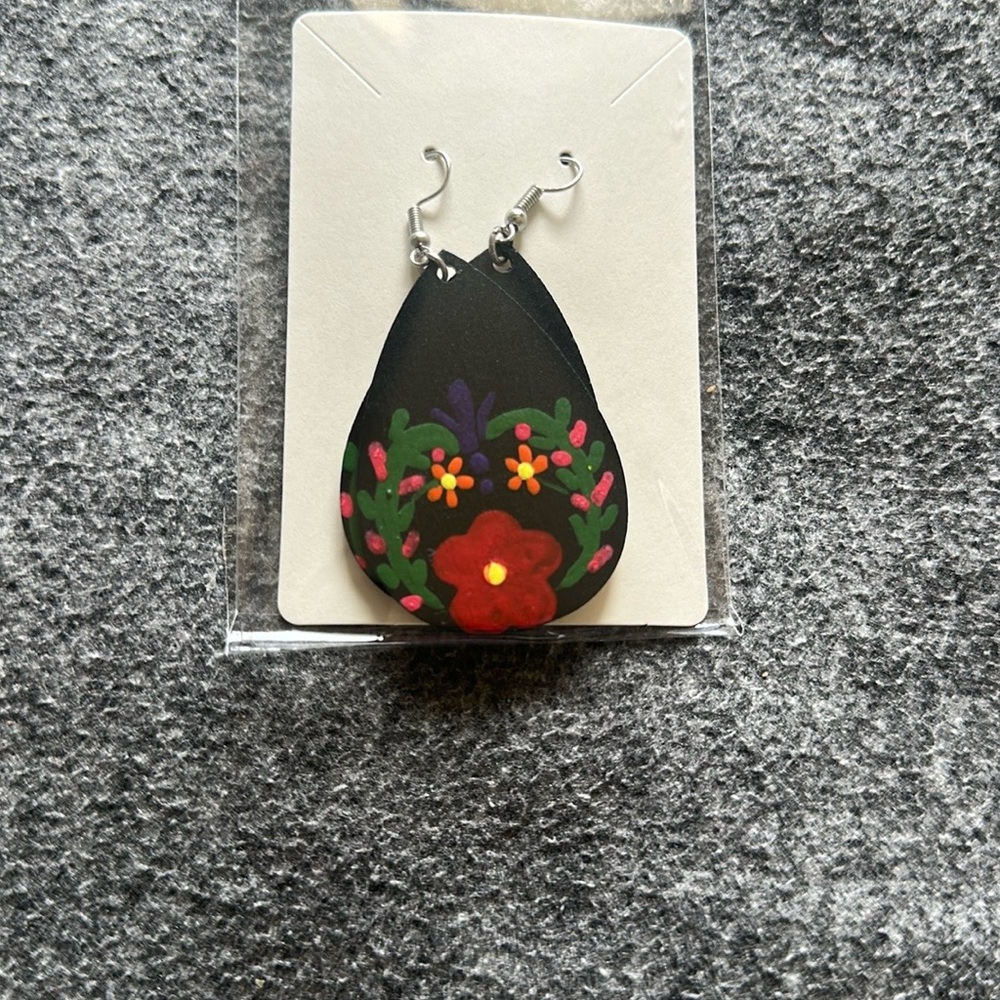 Floral Black Teardrop Earrings